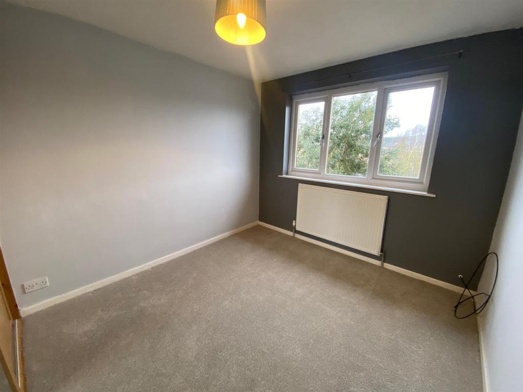 BEDROOM.jpg