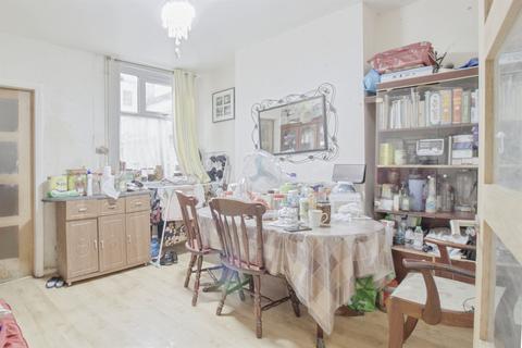 undefined, Guthlaxton Avenue, LEICESTER