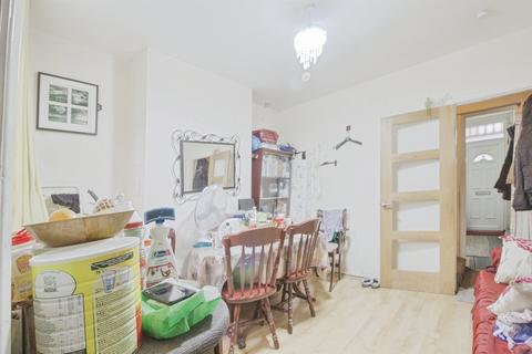 undefined, Guthlaxton Avenue, LEICESTER