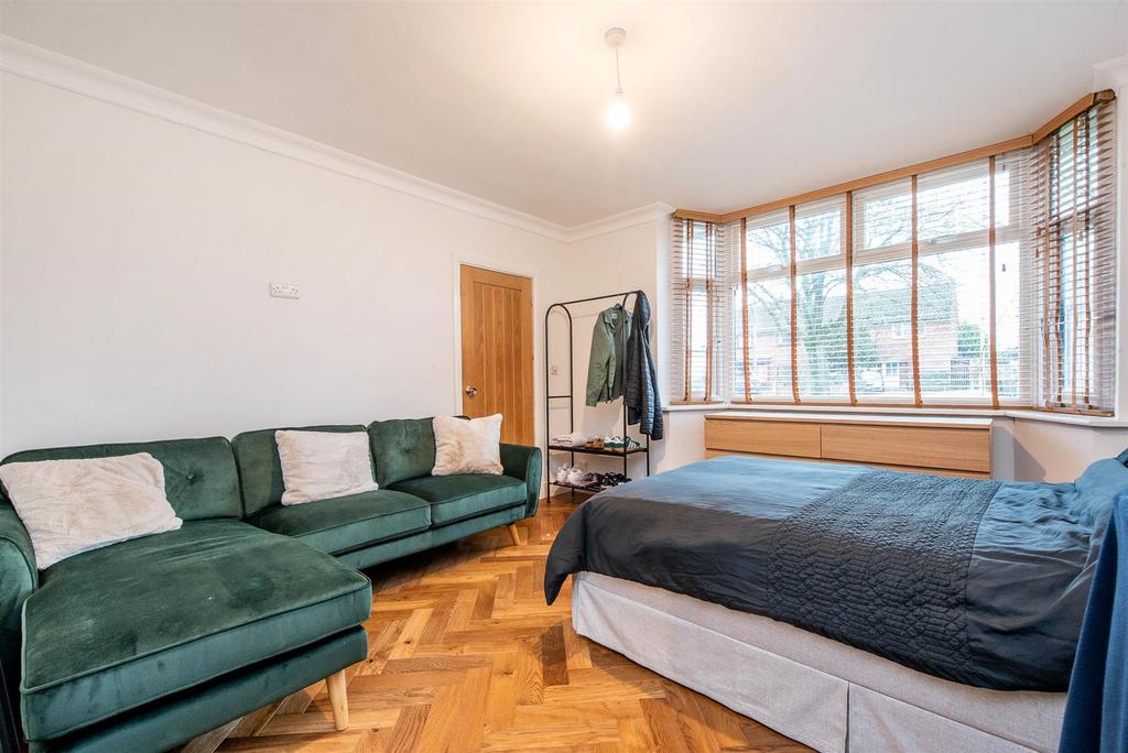 Lounge/Bedroom Four