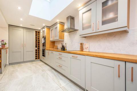 3 bedroom semi-detached house for sale, Broadfield Drive, Leyland