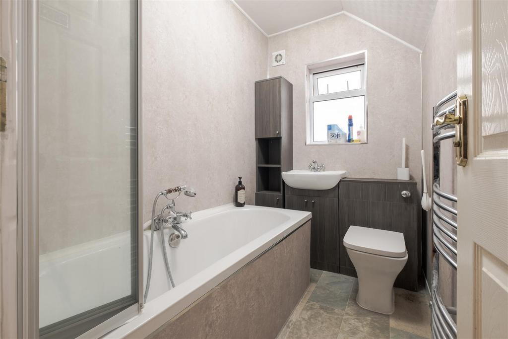 37 Combe View (1 of 15).jpg