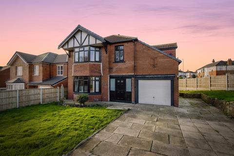 4 bedroom detached house for sale, Templenewsam Road, Leeds