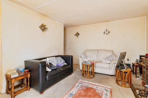 2 bedroom flat for sale, Babbacombe Road, Torquay