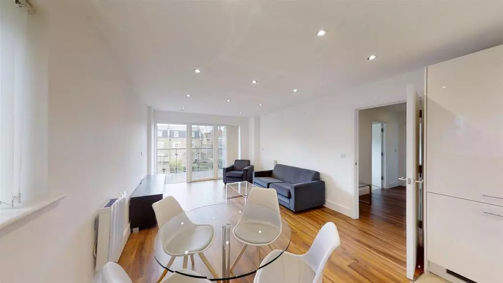 2 bedroom apartment for sale - Photo 9