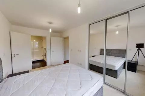 2 bedroom apartment for sale - Photo 19