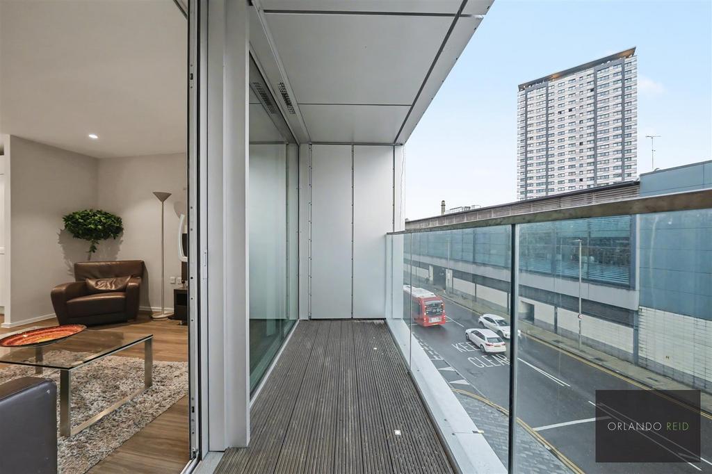 Flat 69, 10 Aurora Apartments SW18 4 FW-7.jpg