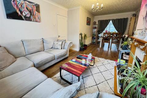 undefined, Acre Avenue, Bradford BD2
