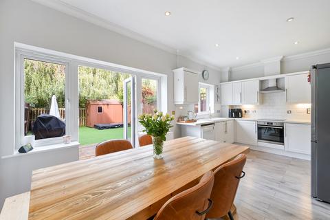 4 bedroom terraced house for sale, Lower Green Gardens, Worcester Park
