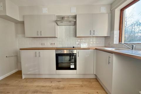 2 bedroom flat for sale, Bardsey, Russell Court, Church Lane, LS17