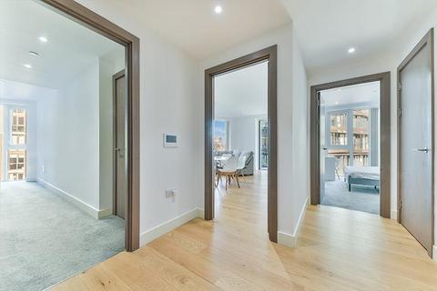 2 bedroom flat to rent, Admiralty House, Vaughan Way, Wapping, London, E1W