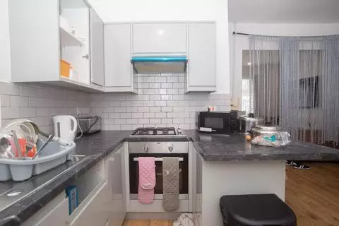 3 bedroom end of terrace house for sale - Photo 19