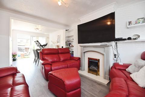 3 bedroom terraced house for sale, Lucas Avenue, CHELMSFORD