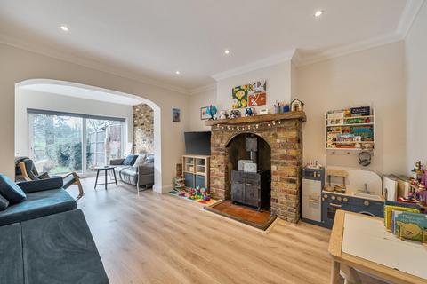 3 bedroom semi-detached house for sale, Chiltern Avenue, Bushey WD23