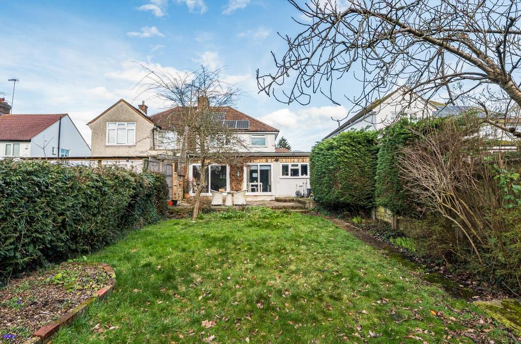 Davidson Frost-Wellings, DFW, Chiltern Avenue, Gar