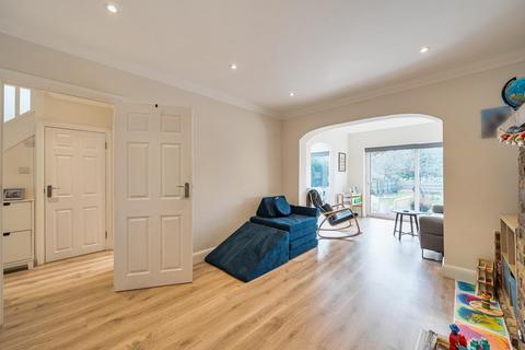 3 bedroom semi-detached house for sale, Chiltern Avenue, Bushey WD23