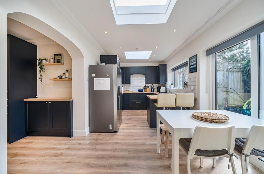 Davidson Frost-Wellings, DFW, Chiltern Avenue, Kit