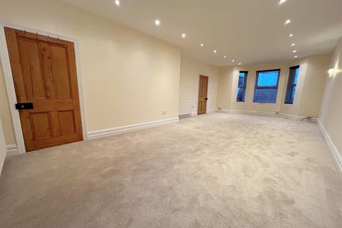 4 bedroom detached house to rent, Bournemouth
