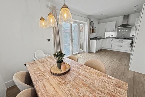 3 bedroom end of terrace house for sale, Fordingbridge
