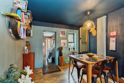 3 bedroom end of terrace house for sale, Church Street, Leighton Buzzard
