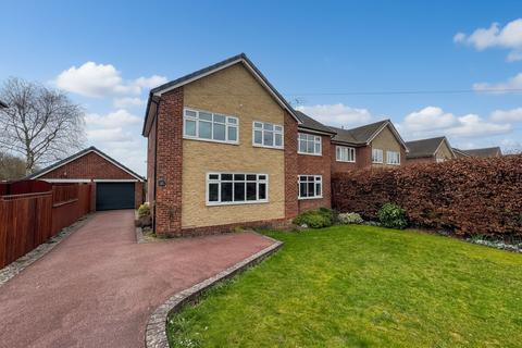 4 bedroom detached house for sale, High Road, Worksop S81