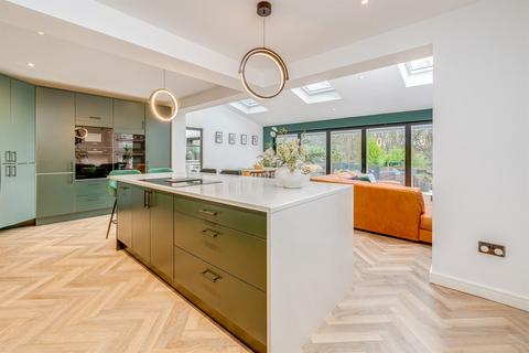undefined, Oliver Hill, Horsforth