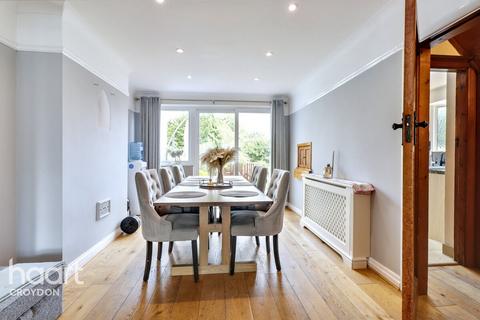 undefined, The Ridgeway, CROYDON