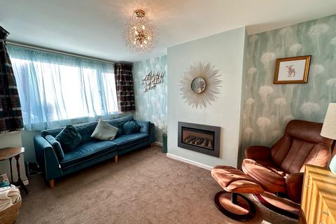2 bedroom semi-detached house for sale, Oaktree Road, Wednesbury WS10