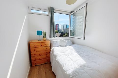 undefined, Cable Street, London E1