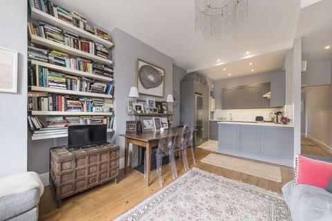 2 bedroom flat to rent, Telford Avenue, London SW2