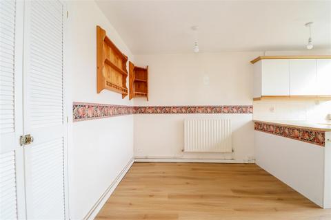 2 bedroom maisonette for sale, South Holmes Road, Horsham