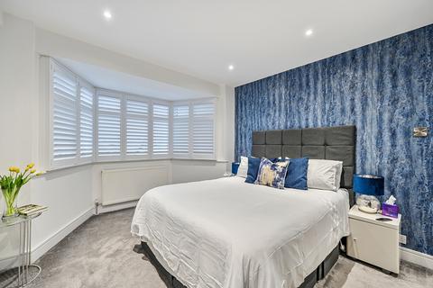 3 bedroom terraced house for sale, Broomloan Lane, Sutton SM1