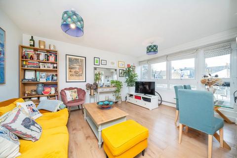 1 bedroom flat for sale, Bloemfontein Road, London W12