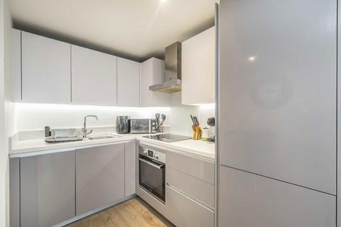 Studio for sale, Juniper Drive, London SW18