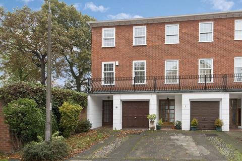 4 bedroom terraced house to rent, Tower Rise, Richmond TW9