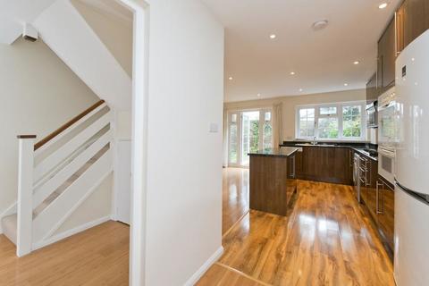 4 bedroom terraced house to rent, Tower Rise, Richmond TW9