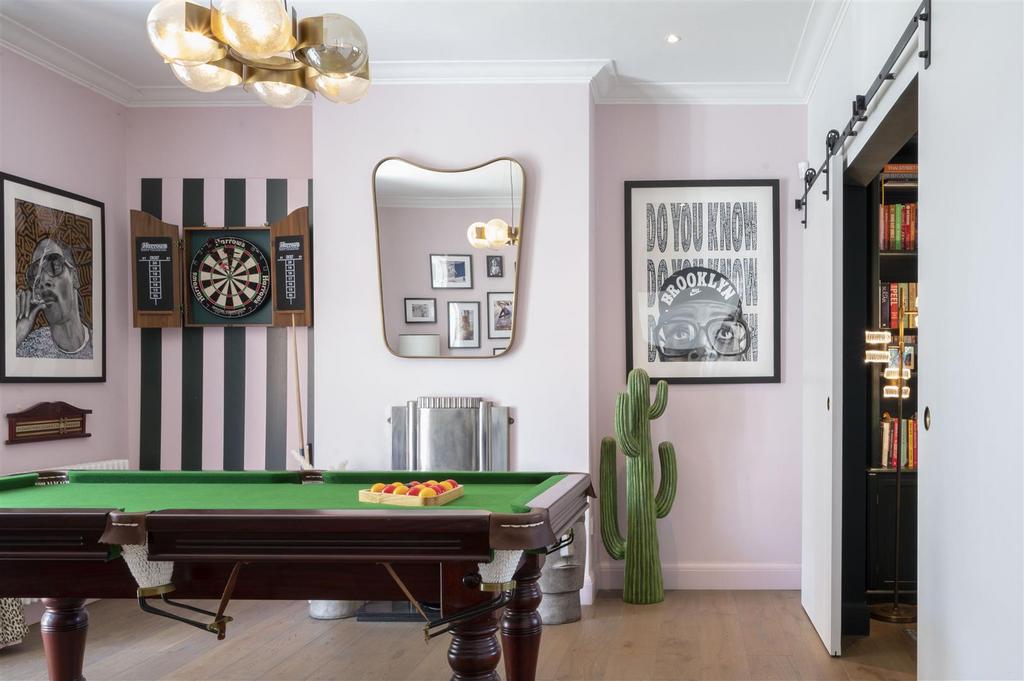 17 Burdett Avenue24.jpg