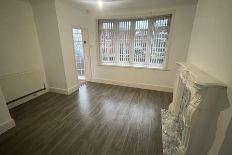 3 bedroom terraced house to rent, Cranfield Avenue, Middlesbrough TS3