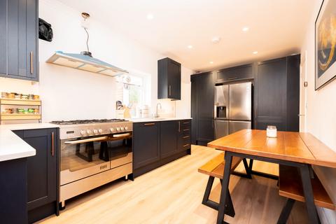3 bedroom semi-detached house for sale, Farnborough GU14