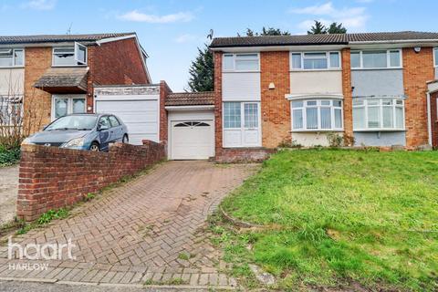 undefined, Watersmeet, Harlow
