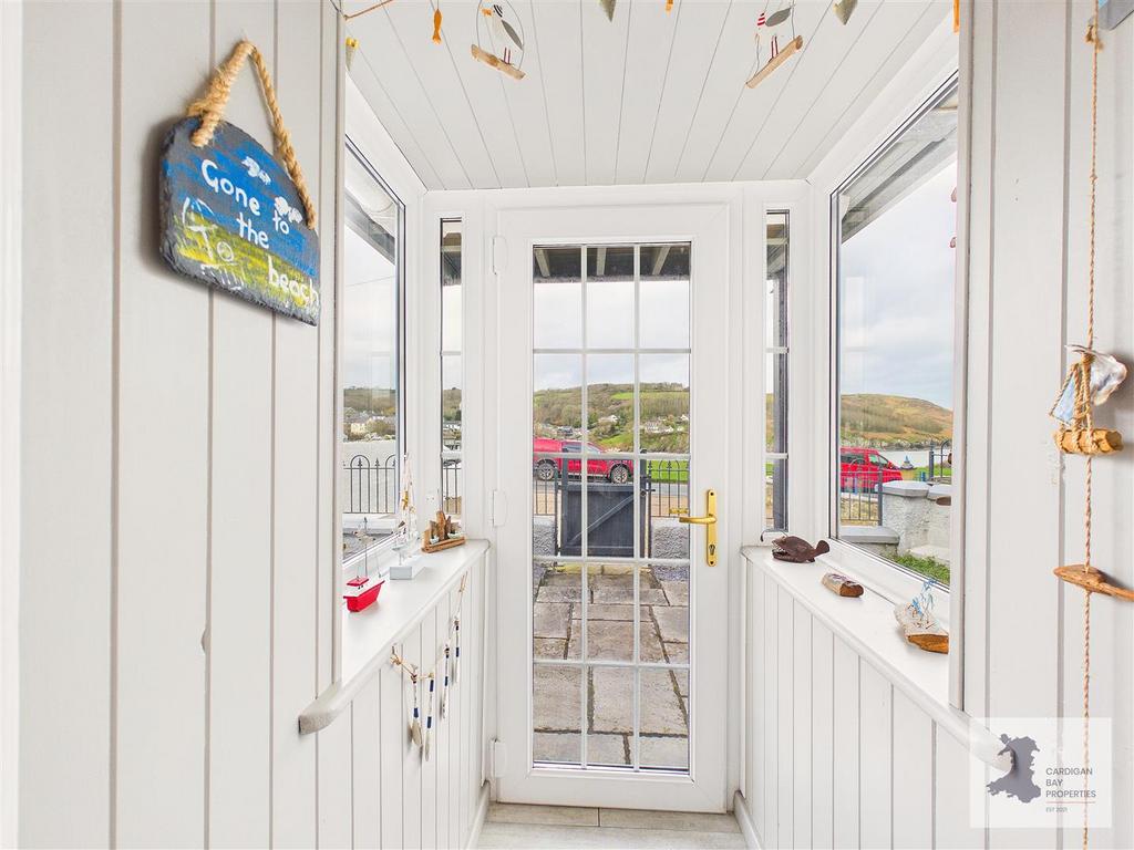 Entrance porch
