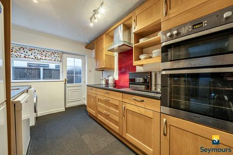 undefined, Woodlands Road, Surrey GU1