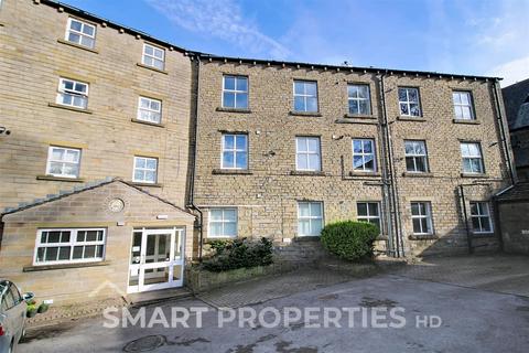 2 bed flat/apartment for rent in St. Philips Court, Huddersfield HD3