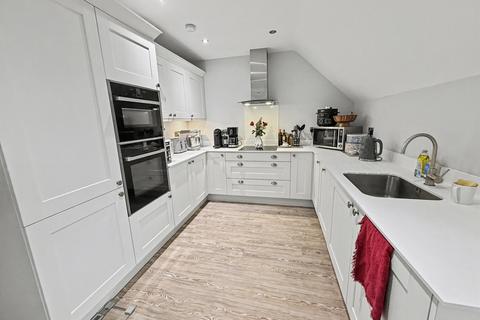 2 bedroom flat for sale, Wimborne