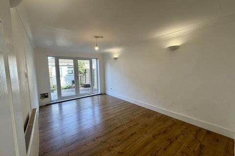 undefined, Bucklebury,  Bracknell,  RG12