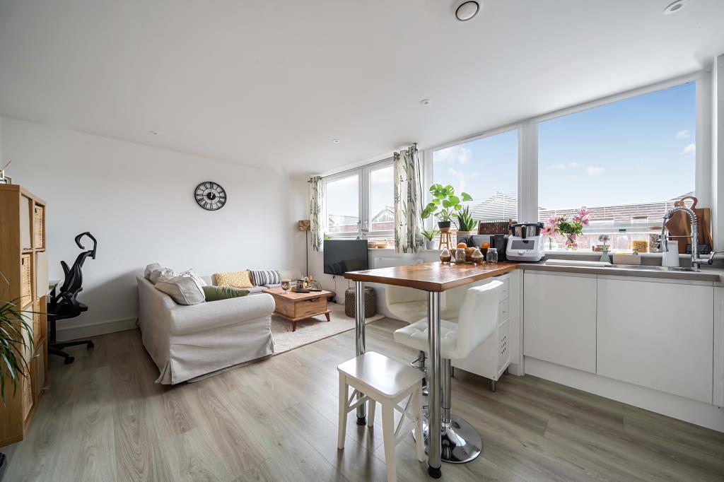 Kitchen/Reception