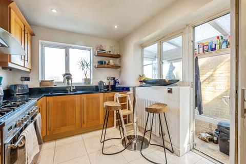 4 bedroom semi-detached house for sale, Fairlight Avenue, Telscombe Cliffs, Peacehaven
