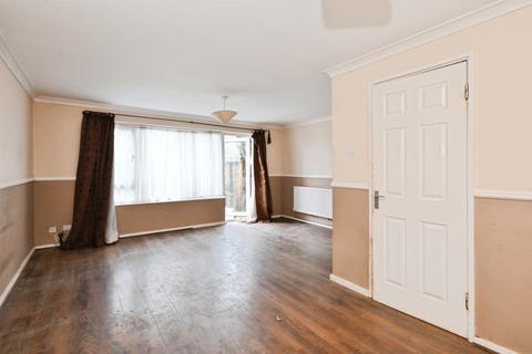 3 bedroom terraced house for sale, Clydesdale Walk, Broxbourne