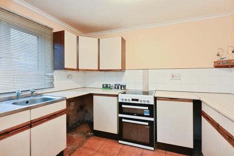 3 bedroom terraced house for sale, Clydesdale Walk, Broxbourne