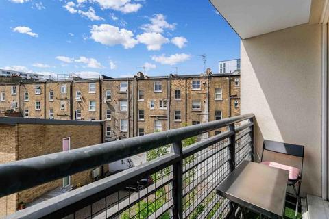 3 bedroom flat share to rent, Roman Way, London N7
